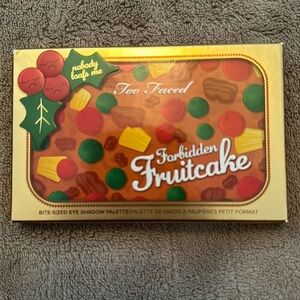 BNIB TOO FACED FORBIDDEN FRUITCAKE BITE SIZED SHADOW PALETTE
